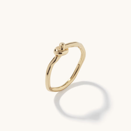 Eternity Knot Ring Gold